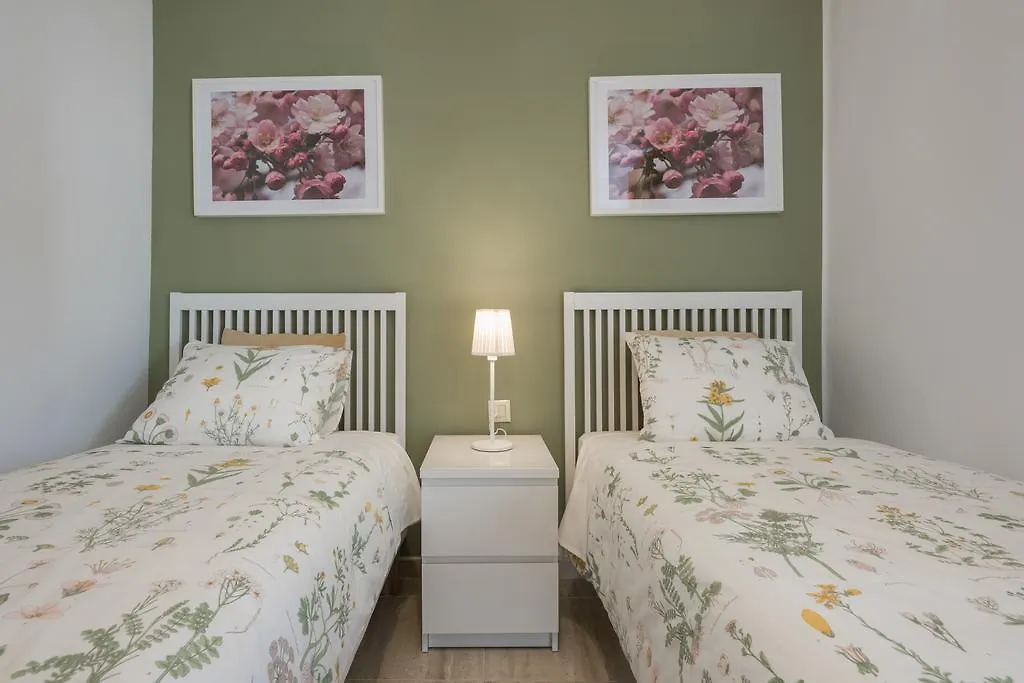 Malaga Corte Ingles Apartment 0*,